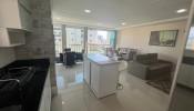 Apartamento mobiliado, em Meia Praia