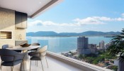 Viva o Luxo em Porto Belo: Apartamento com 3 Sute