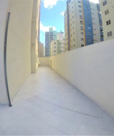 Apartamento 3 quartos com terraço em Itapema SC